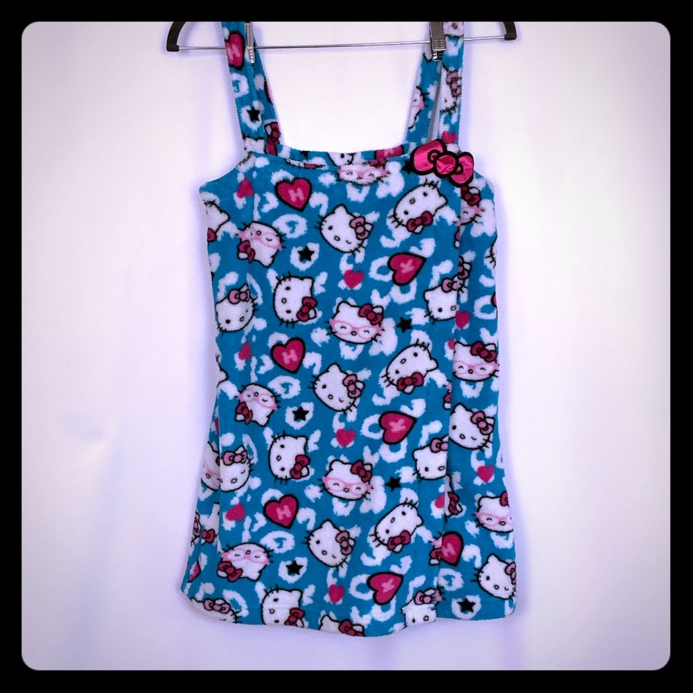 Fleece Hello Kitty Snuggle Spa Wrap by Sanrio